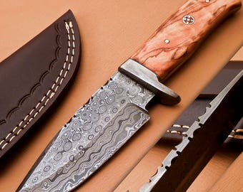 Custom Made Damascus Steel Knife ,Detailed Damascus Handle
