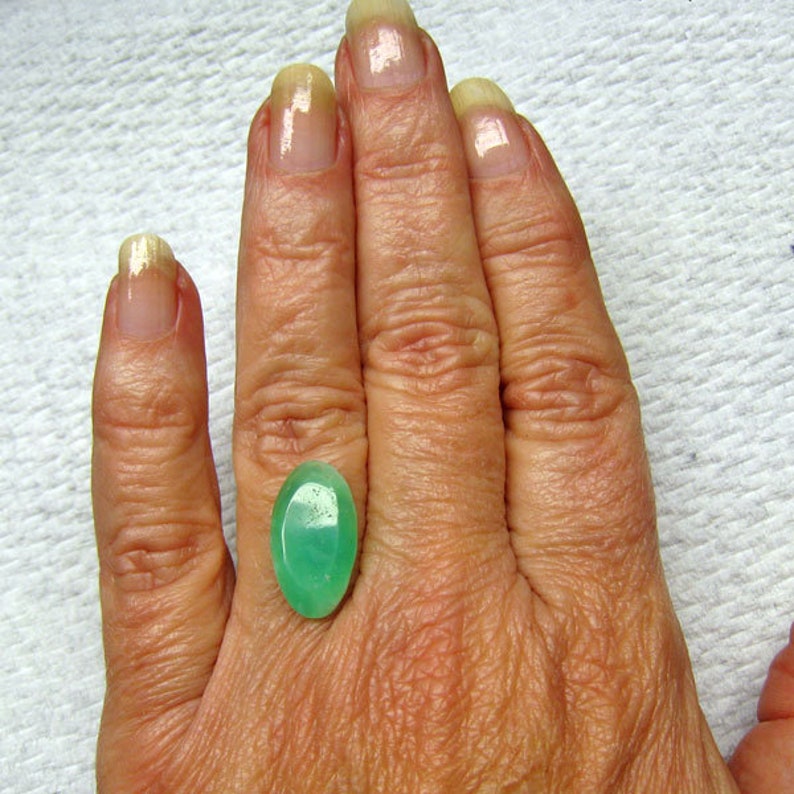 CHRYSOPRASE CABOCHON Green Chalcedony Cab * 20 x 10 oval Chrysoprhrase Oval Cabochon tolpa Loose Cabochon Oval Cabochon