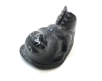 Daniel Noolookie Nulukie Inuit Carving Signed Seal Basking on a Rock Soapstone Carving