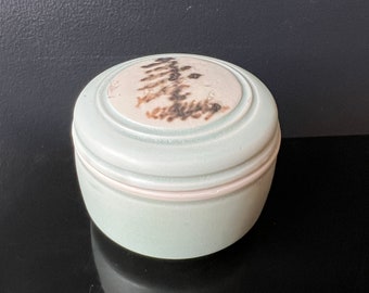 Mayta Markson RCA Studio Art Pottery Pill Box Trinket Dish With Lid Pine Tree Design