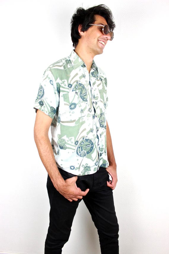 1980s Summer Vintage Mens Retro Printed Summer 1980s Shirt / Novelty Print Pastel Green Patterned Short Sleeve Boho Hipster 80s 90s / Size Medium Large acdc8a 1980s Summer Vintage Mens Retro Printed Summer 1980s Shirt / Novelty Print Pastel Green Patterned Short Sleeve Boho Hipster 80s 90s / Size Medium Large acdc8a