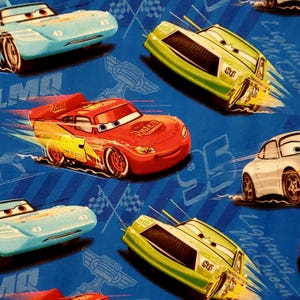 FABRIC Cars Pixar Lightning Mcqueen Mater Guido Luigi Sheriff Red Firetruck 100% quilting cotton 1/2 yd FQ kids decor boy nursery crafts 95 LMQ Lightning