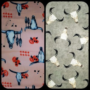 Fabrics Cow Skulls Roses Western Cattle Cowboy Culture Organic 100% Cotton quilt  FQ/Yd crafts I Spy kid room decor scarf tote bag nightwear