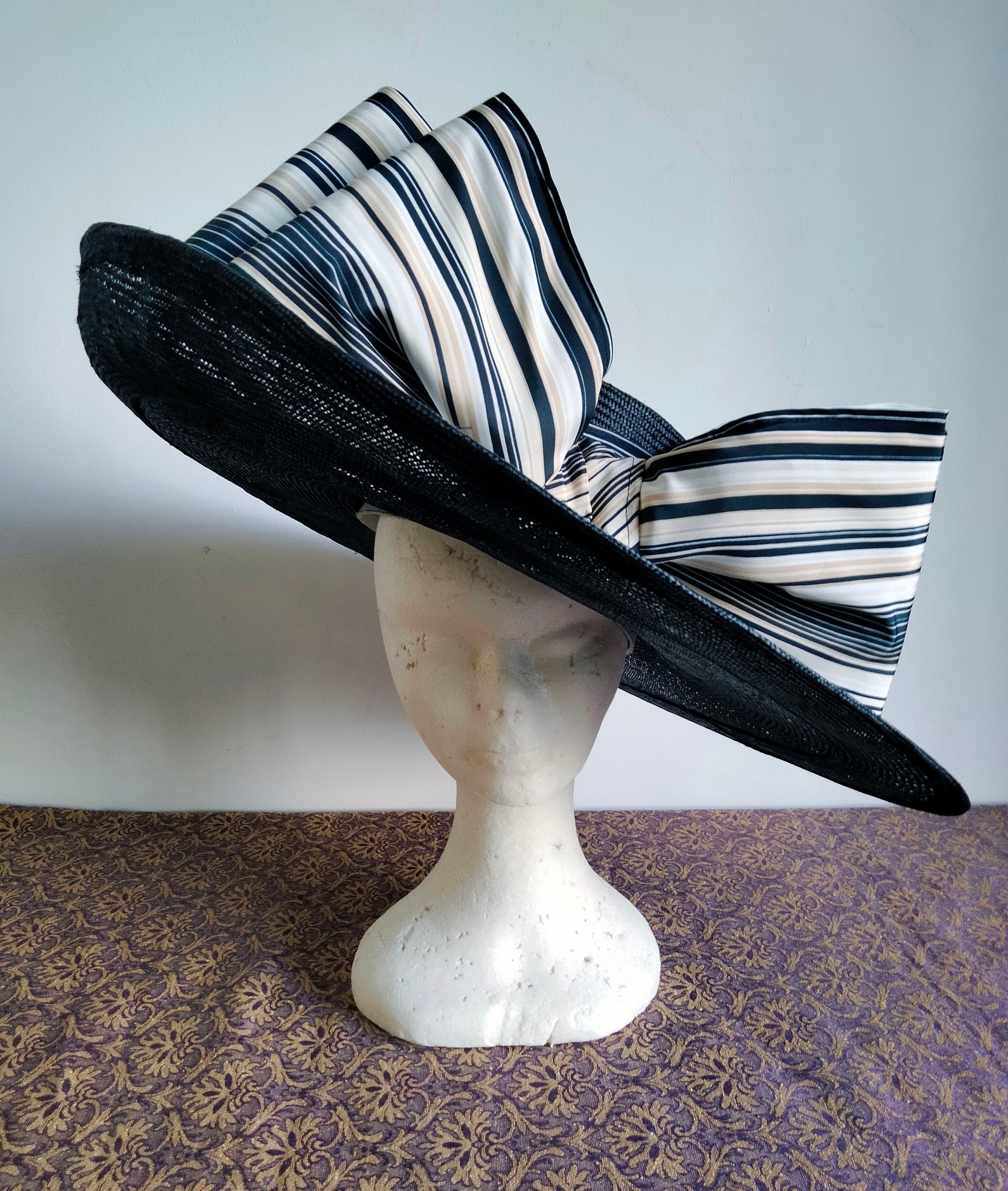 Rose Boarding Hat From Titanic Movie Black Version -  UK