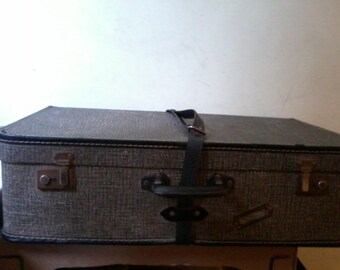 olden day suitcase