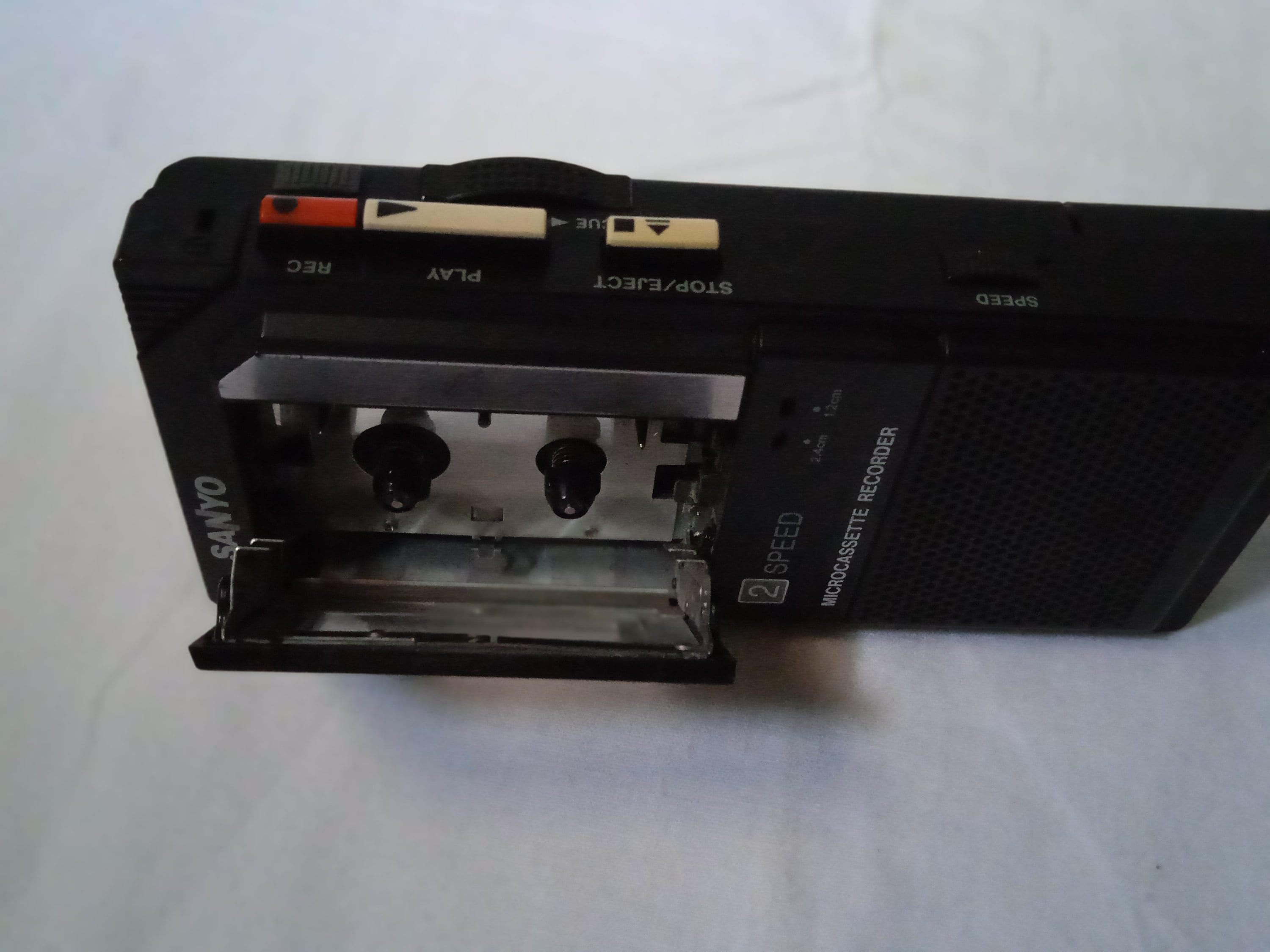 Vintage Micro Cassette Recorder Sanyo Sounds Cover Made in Japan, Mini