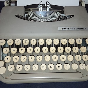 Smith Corona Skyriter Typewriter Vintage Carrying Case Colors Brands Available Free Gift Wrap