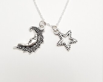 Zierliche Mond und Stern Kette: Versilberter Charm Anhänger
