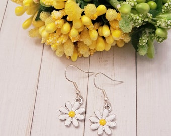 Silber Daisy Ohrringe: Hypoallergene Sommer Schmuck