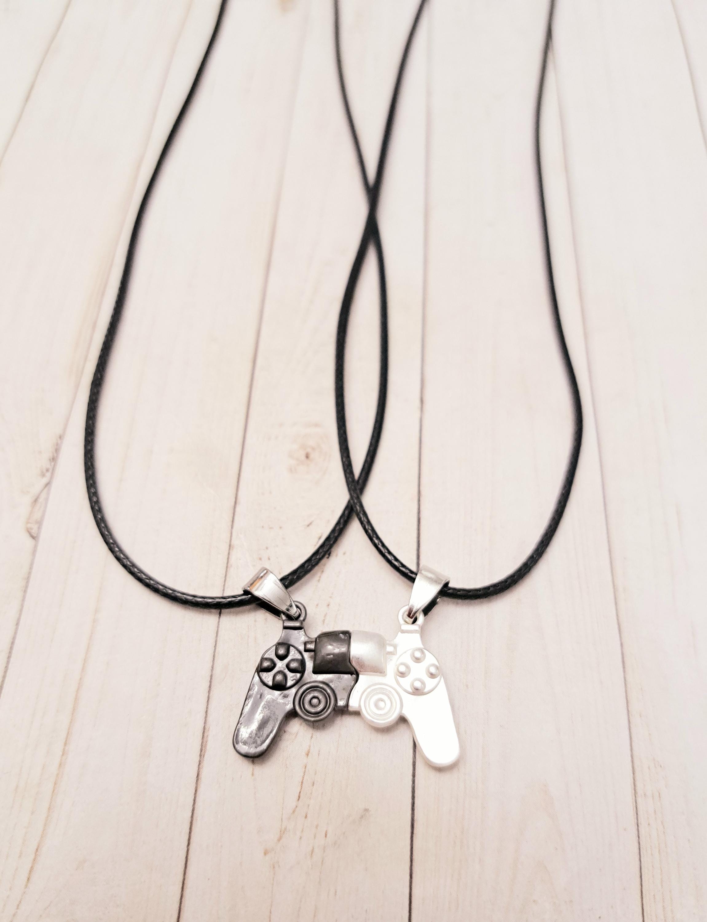 Collana con chiave e ciondolo in fimo - Gioielli - Collane - di Swe