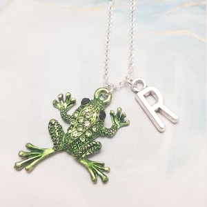 Frog charm necklace, frog lover gift jewelry, personalized Animal necklace, Tree frog Necklace, Christmas gift for her, Animal jewelry