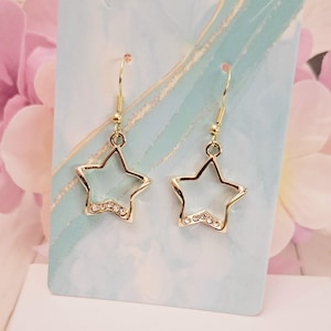 Star earrings, celestial earrings, Cute Star earrings, gold celestial earrings, star earring gold, modern earrings, Christmas earrings