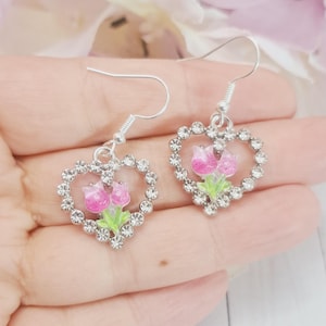 Tulpe Tropfen Ohrringe, Rosa Tulpe Ohrringe, Rosa Blumen Ohrringe, Frühling Ohrringe, Ostern Ohrringe, handgemachte Ohrringe, Einzigartige Geschenk für sie