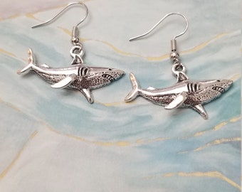 Silber überzogene Hai baumeln Ohrringe: Sea Life Schmuck