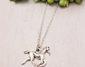 Silver horse charm necklace, horse lover gift, sterling silver horse charm necklace, horse pendant, Christmas gift for her