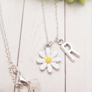 daisy necklace, daisy flower necklace, flower charm necklace, flower girl necklace, dainty daisy flower necklace