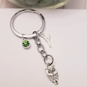 Owl keychain, Owl Lover Gift, Personalized keychain, initial keychain, gift for teacher, Christmas gift for her, Owl gift