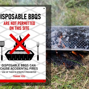 Disposable BBQs Are Not Permitted On This Site - Outdoor Sign / Notice