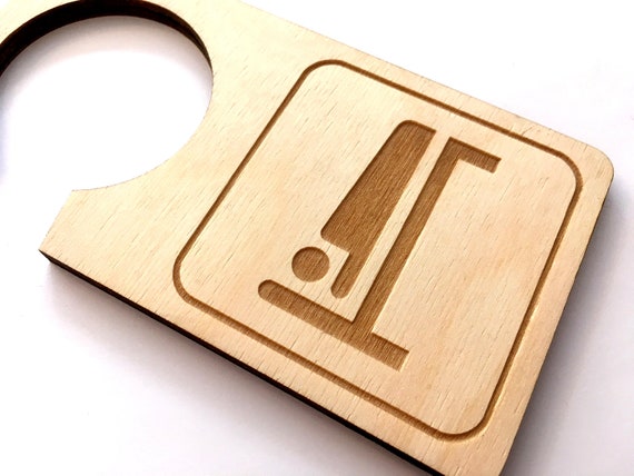 B/&Bs and Lodges Double Sided 6mm Sturdy Plywood Origin Wooden Room In Use Room Vacant Door Hanger Sign for Hotels