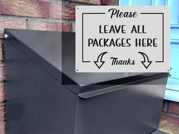 DELIVERIES - IF NO ANSWER PLEASE LEAVE PARCELS IN THE PARCEL BOX ≈ SIGN / NOTICE - View #9