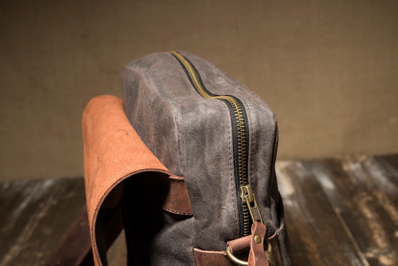 Messenger Bag Men, Leather Bag and Waxed Canvas Shoulder Bag, Computer Bag, Laptop 14 Hand Bag image 5