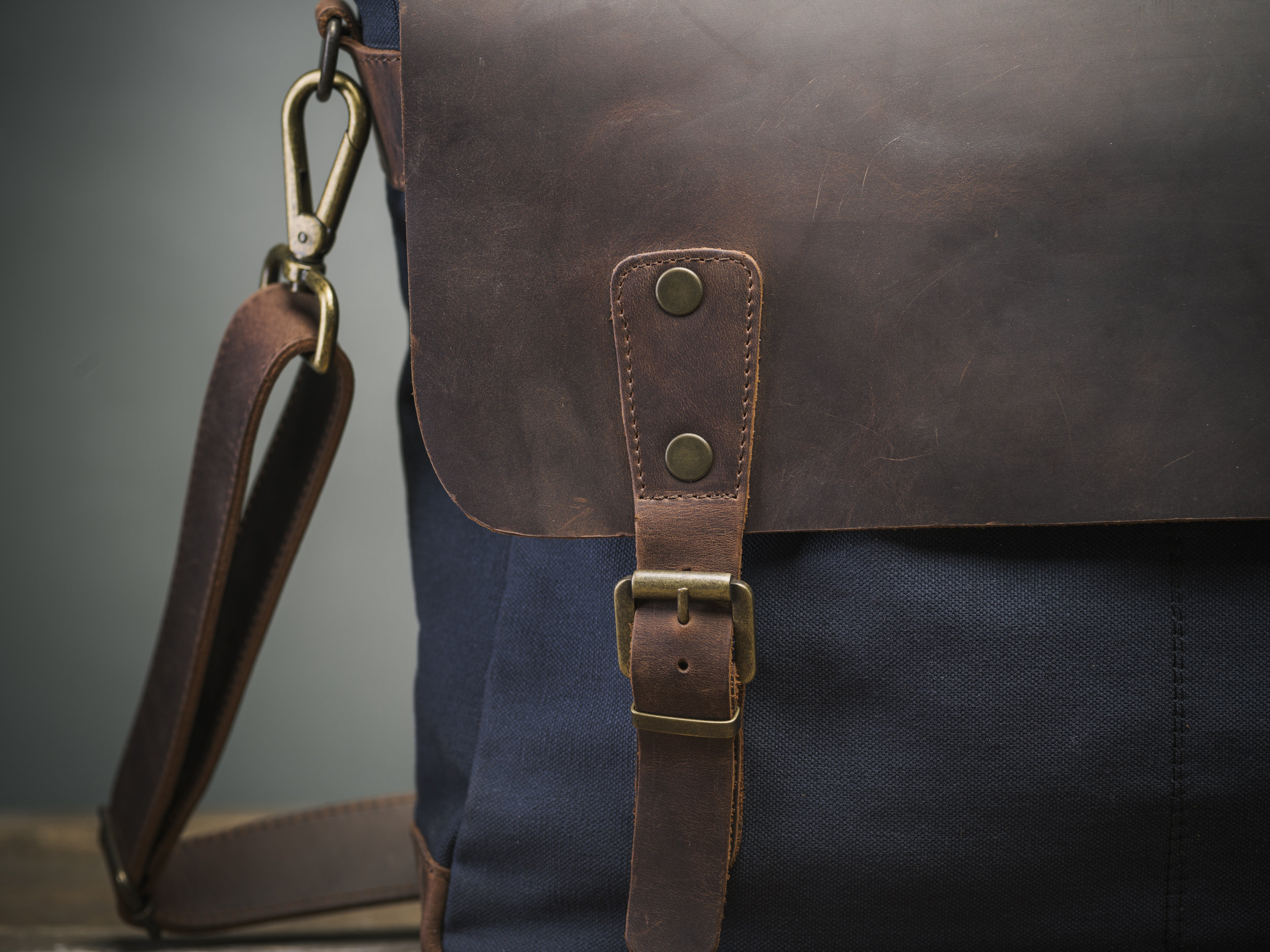 Tarpa | Slim Graphite Canvas & Tan Leather Messenger Bag