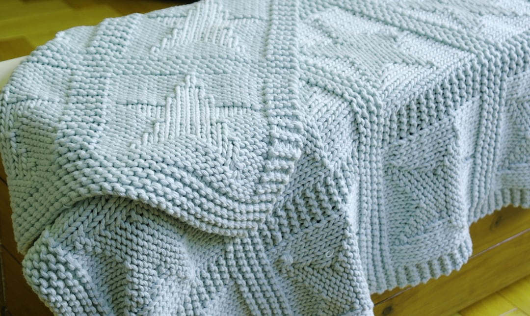 Easy Baby Blanket Knitting Pattern / Star Pattern Blanket / Chunky Baby