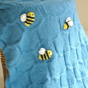 Easy Baby blanket knitting pattern / Bee knitting pattern / Beginner knitting / Geometric blanket pattern / Honeycomb baby blanket / PDF image 1