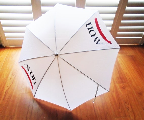70s Avon Umbrella White w Red Handle Vintage Paras