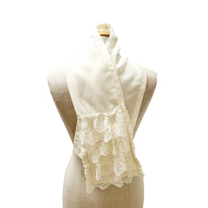 Vintage Jabot Mens Frilly Neckwear Off White Linen and Lace