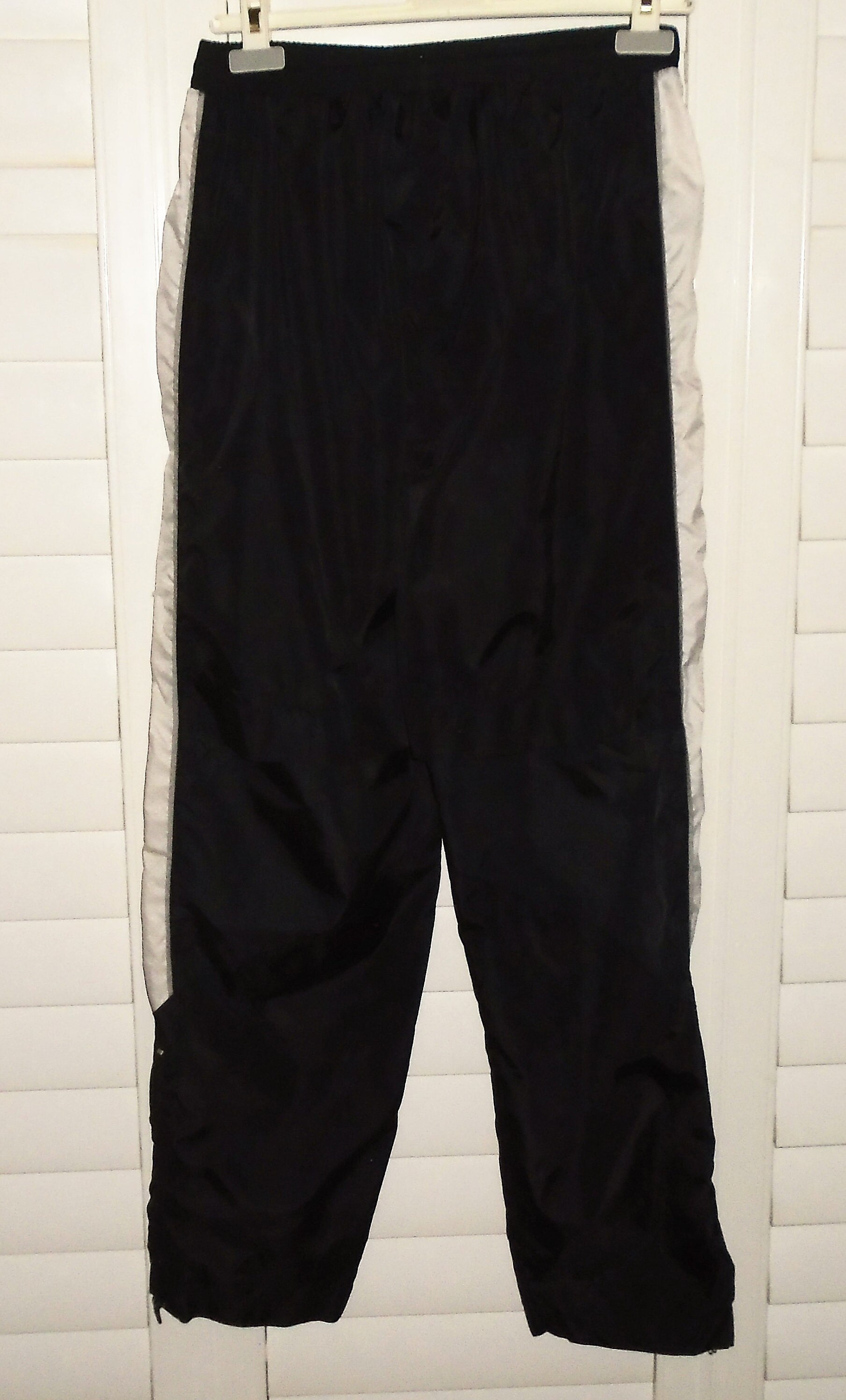 foot locker joggers