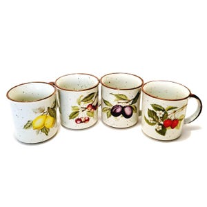 Vintage Mugs Set 4pc Speckled Stoneware Fruit Pattern Made in Japan