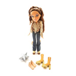 2003 Bratz Style It Yasmin Doll Hippie Chic Fashions