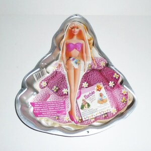 NEW WILTON CELEBRATION BARBIE DRESS PRINCESS BIRTHDAY CAKE PAN