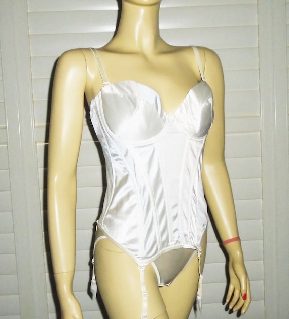 Vintage Corset 80s White Lace Corset with Garters… - image 2