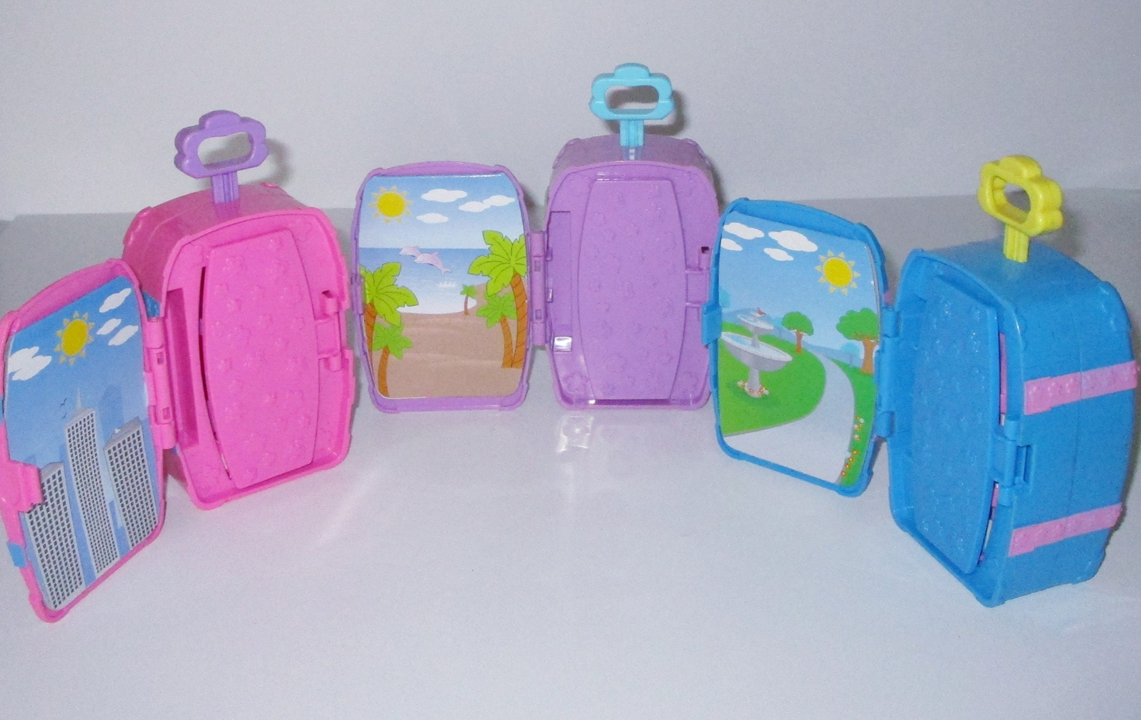 2002 Polly Pocket Groovy Escapade Valise Surprise Playsets 3pc