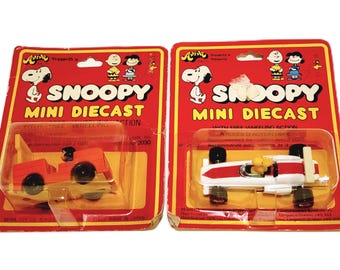 70s Snoopy Mini Die Cast Woodstock Racecar and Lucy Forklift 2pc