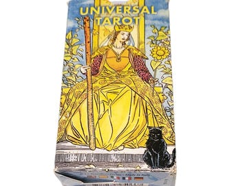 Universal Tarot Deck Lo Scarabeo 78 Cards in Box with Instructions