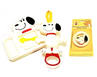 70s Snoopy Plate With Spoon Teether and Crib Pull Toy 3pc - Etsy