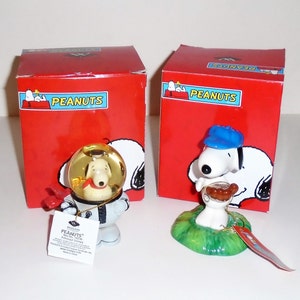Westland Gifeware Peanuts Snoopy Hockey - # 8238 - in box. 50th Anni –  Iapello Arts & Antiques