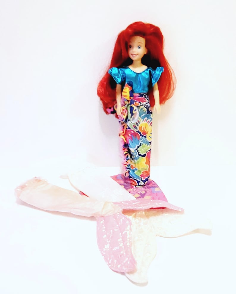 1992 Ariel Doll Little Mermaid Calypso Hair Doll with 2 Extra Tails image 2