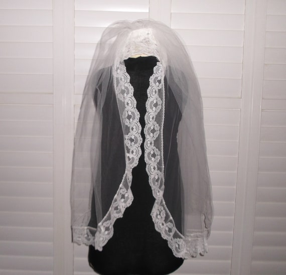 Vintage Wedding Veil Fingertip 70s Bridal Juliet … - image 1