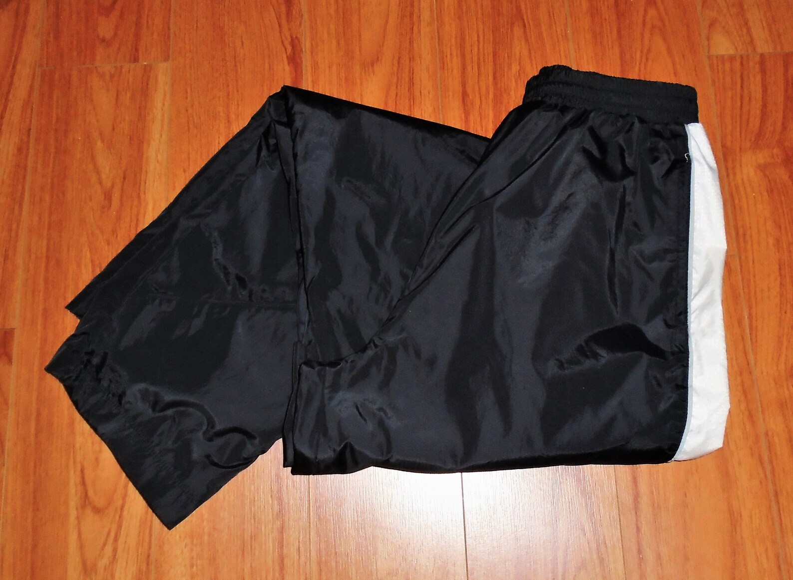 foot locker joggers