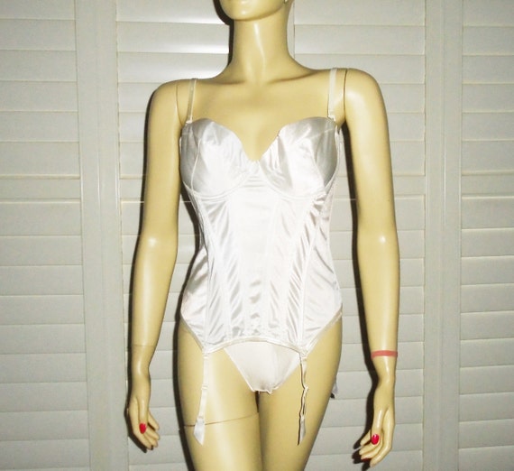 Vintage Corset 80s White Lace Corset with Garters