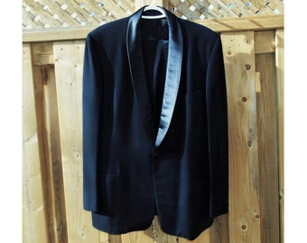 40s Tuxedo Dark Blue Pin Striped Suit w Satin Lapels 40