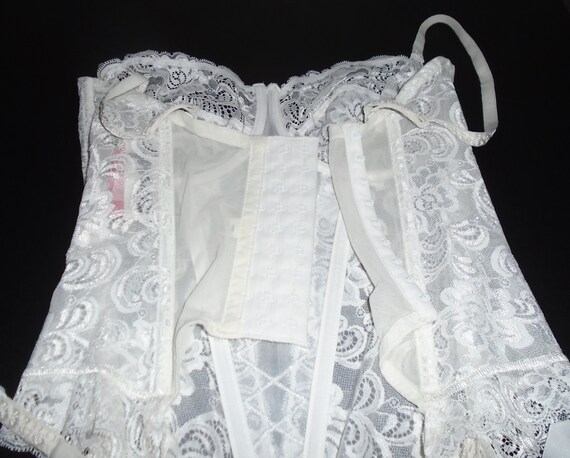 Vintage Corset 80s White Lace Corset with Garters… - image 8