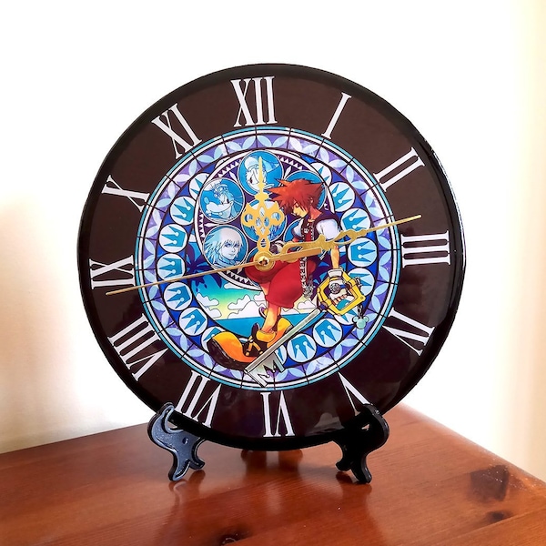 KINGDOM HEARTS Uhr aus Holz und Glasharz. Videospiele, Videospiel Kingdom Hearts Clock Keyblade Disney Final Fantasy