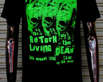 UV Grün Die Rückkehr Der Lebenden Toten DIY Punk Flyer T-Shirt
