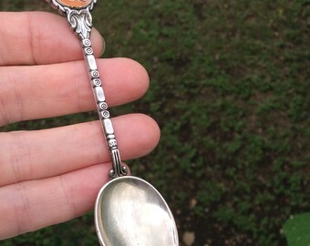 Vintage Collectible SpoonEnameled Kangaroo Australia Medallion Tea SpoonStuart Silverplate SpoonOrnate Figural HandleMade in Australia