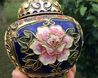 Vintage Floral Chrysanthemum Cloisonné Enamel Ginger Jar/Decorative Dome Lid Oriental Vase
